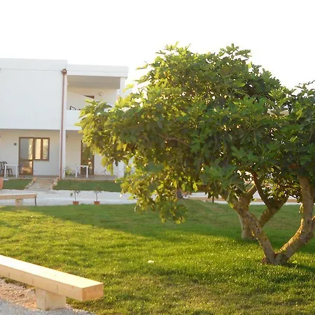 אתר נופש Torre Guaceto קרוביניו